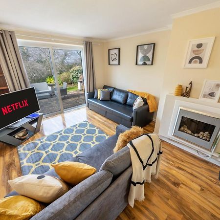 Pierocks Carver Entire House, Hot Tub & Wifi High Wycombe Buitenkant foto
