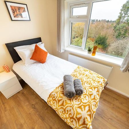 Pierocks Carver Entire House, Hot Tub & Wifi High Wycombe Buitenkant foto