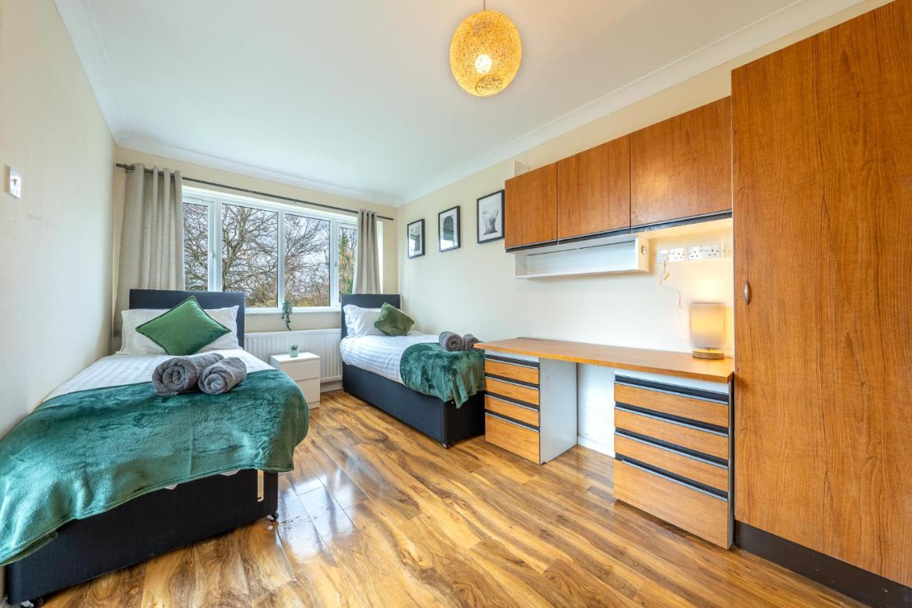 Pierocks Carver Entire House, Hot Tub & Wifi High Wycombe Buitenkant foto