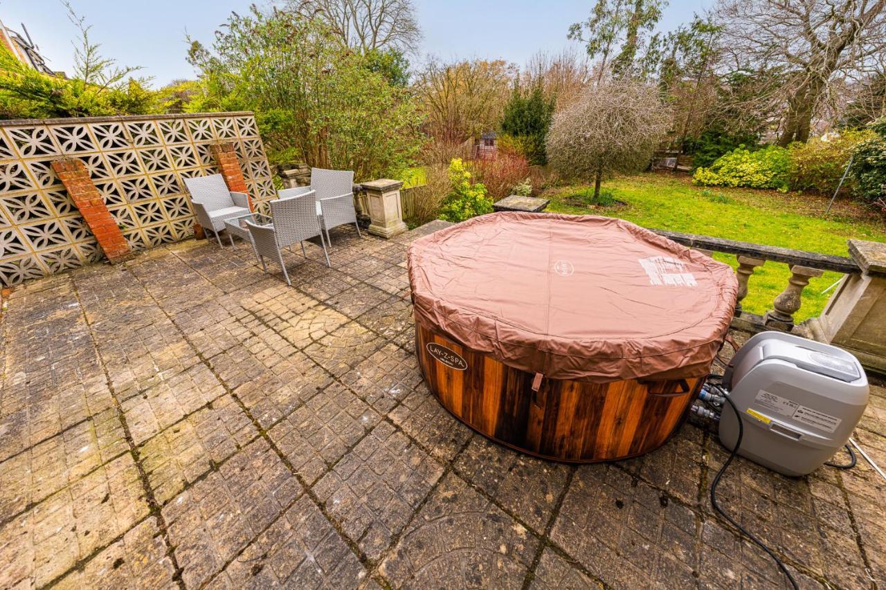 Pierocks Carver Entire House, Hot Tub & Wifi High Wycombe Buitenkant foto