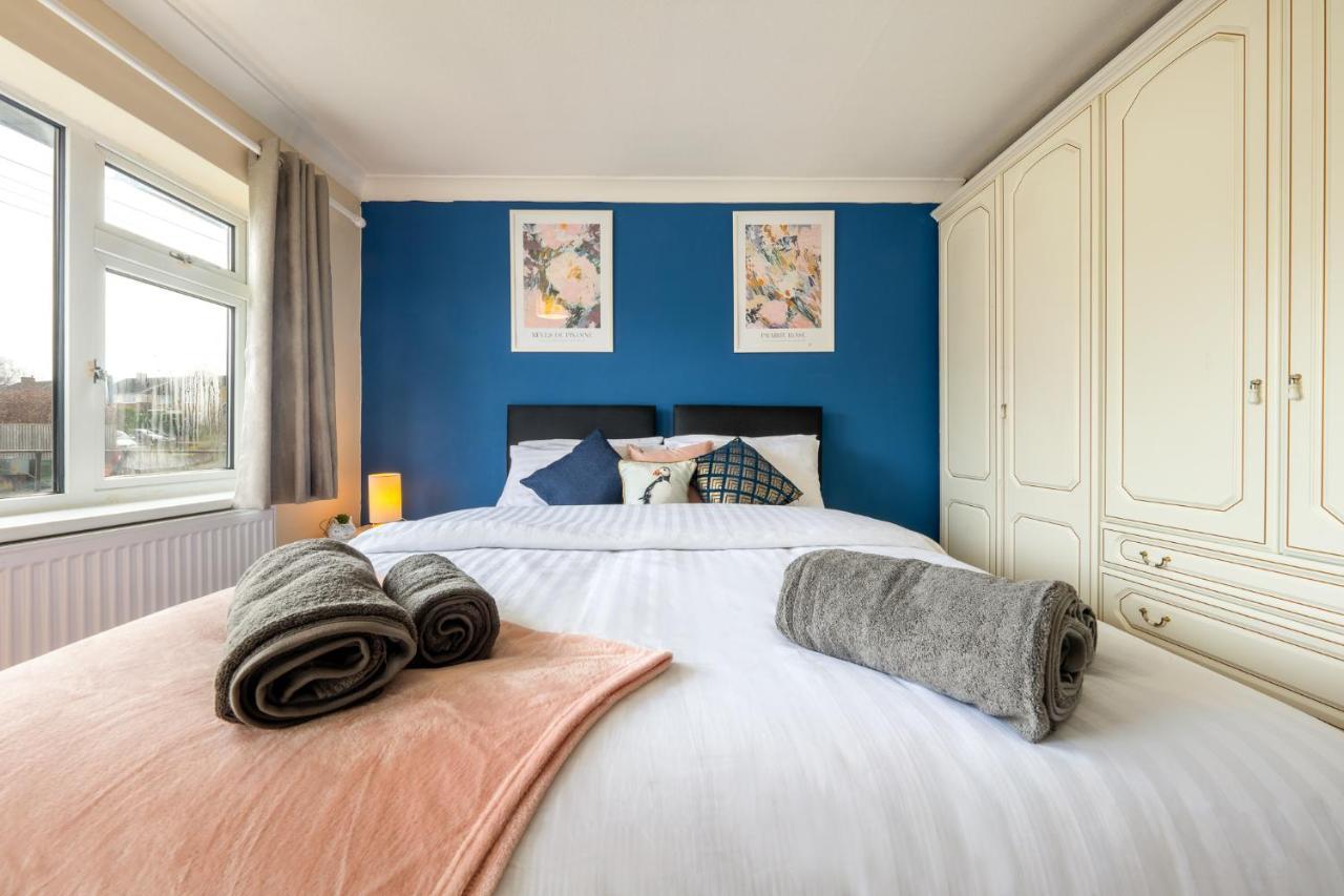 Pierocks Carver Entire House, Hot Tub & Wifi High Wycombe Buitenkant foto